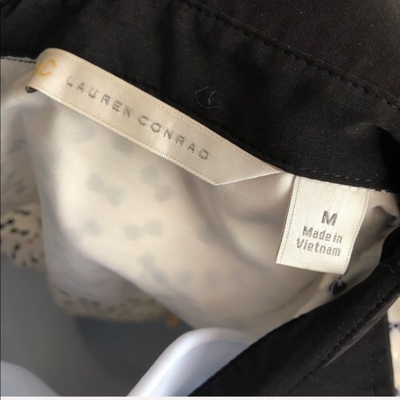 LC Lauren Conrad bow print Shirt Size Medium - Picture 6 of 8